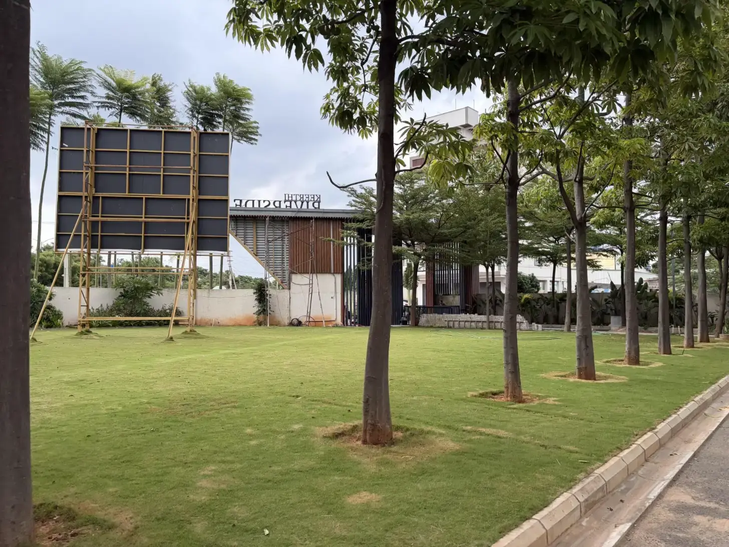 Keerthi Riverside photo 7