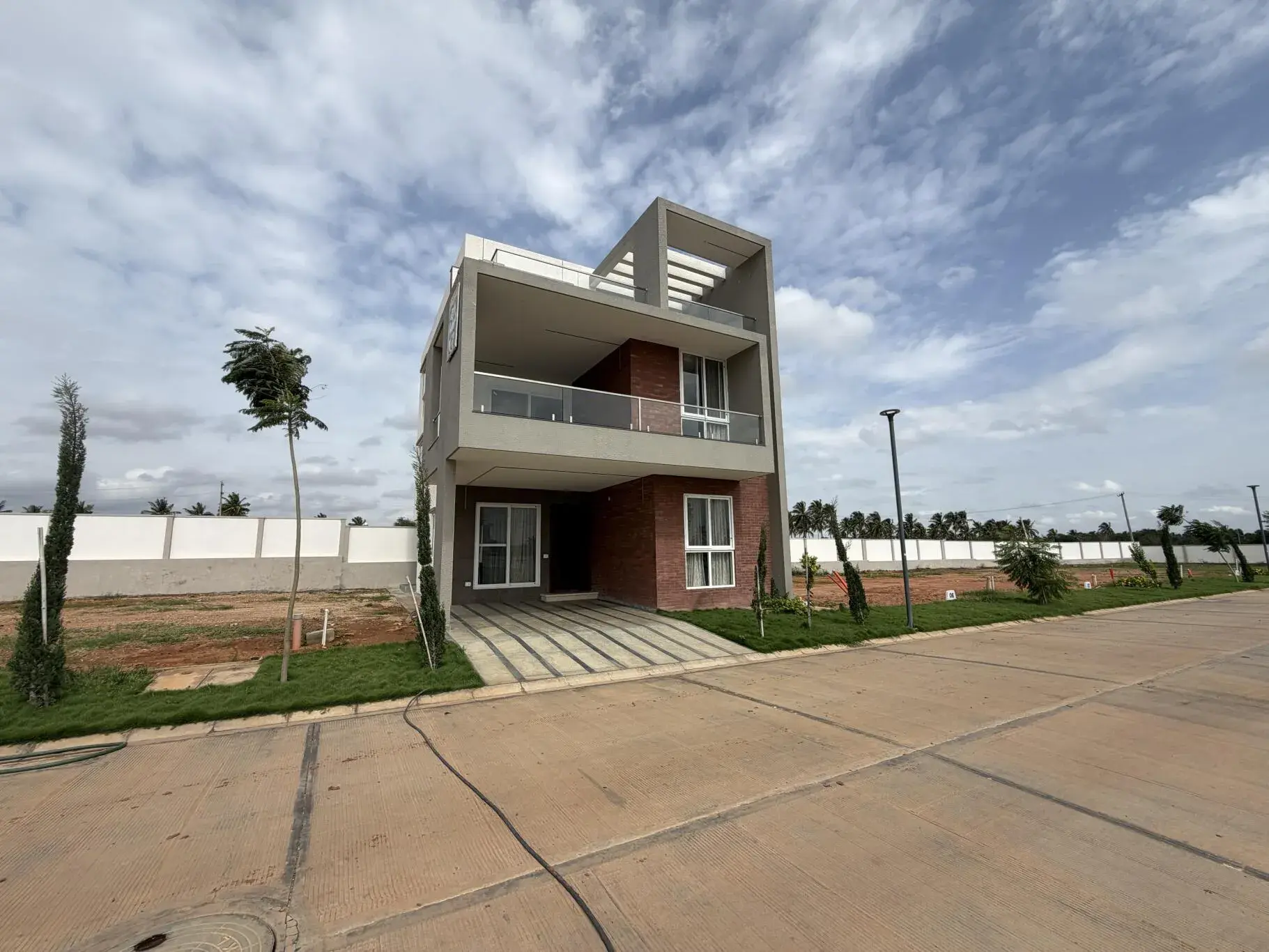 Nexon Travenza photo 6
