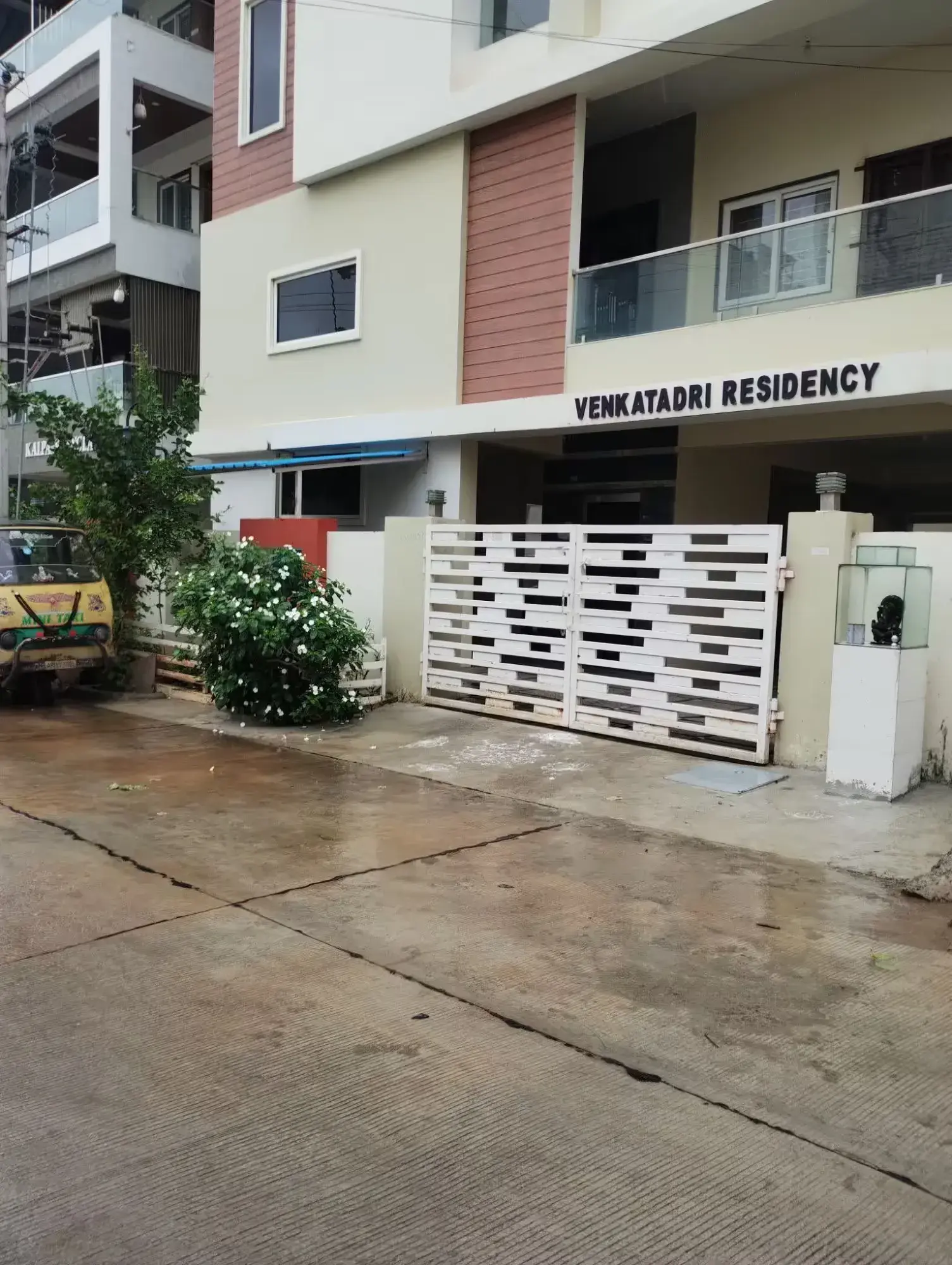 PSR Venkatadri Residency photo 8