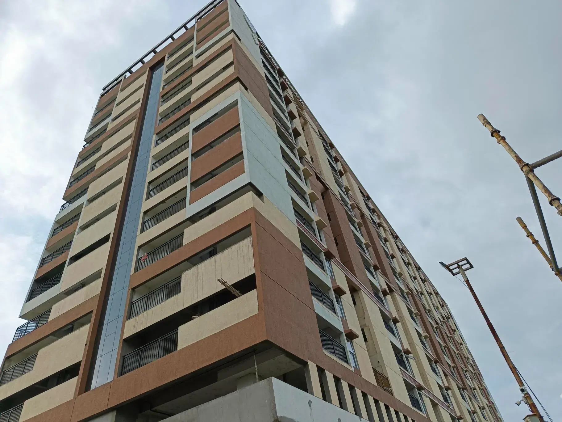 Sandheera Bhavani High Nest - Photo 5