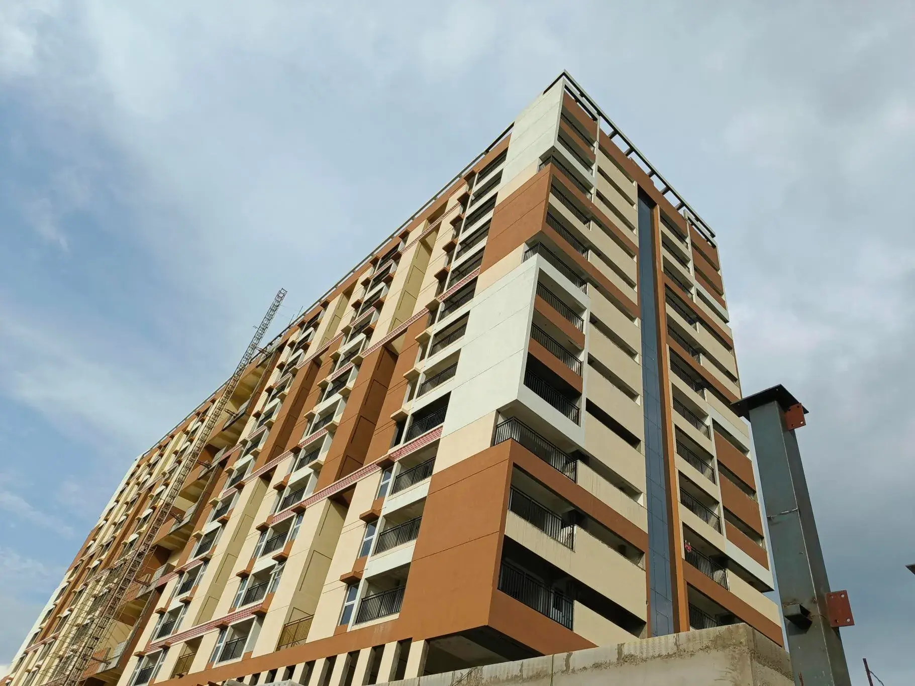 Sandheera Bhavani High Nest - Photo 4