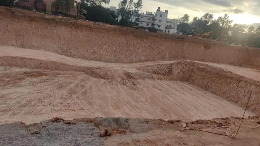 TVS Altura image 2
